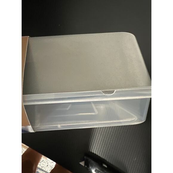 Farberware GoldenBake Bakeware Nonstick Baking Pan/Cake Pan with Lid - Picture 6 of 7